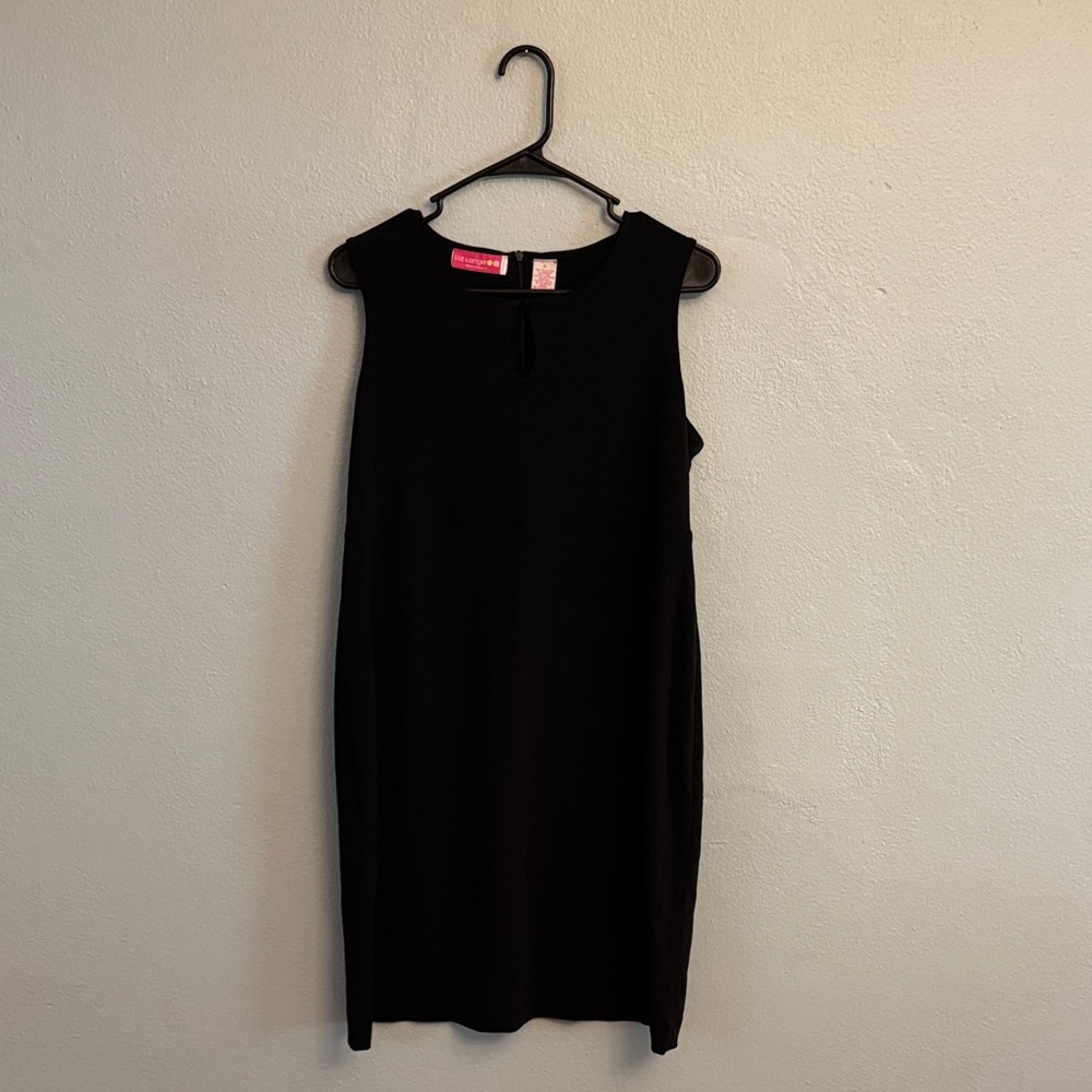 Elegant Black Sleeveless Maternity Dress